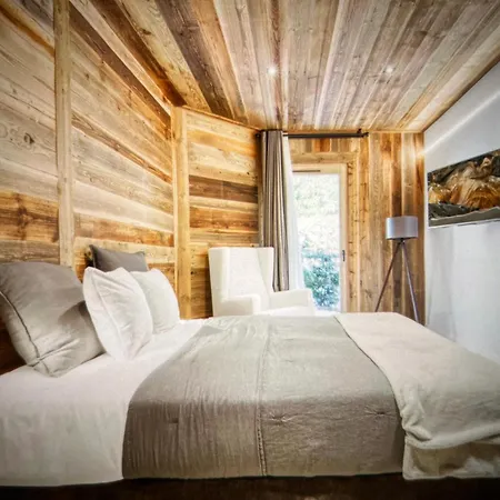 펜션 Family Chalet W Hot Tub & Sauna *